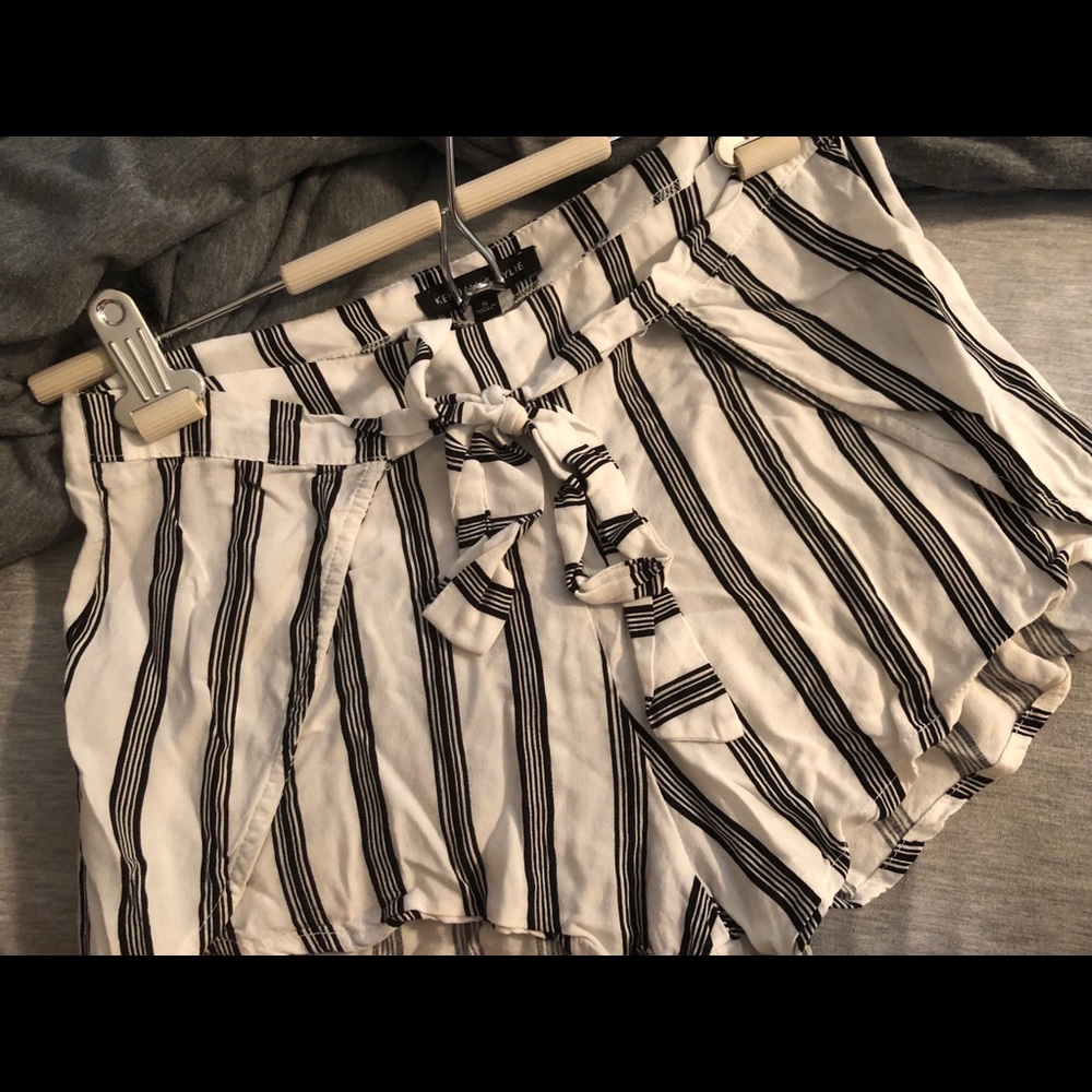 Pacsun Striped Flowy Shorts